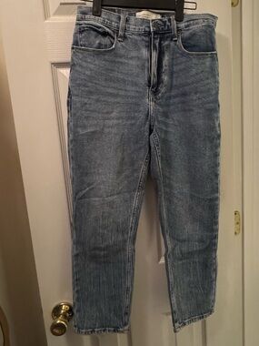 Abercrombie & Fitch Blue Denim Jeans mom jeans